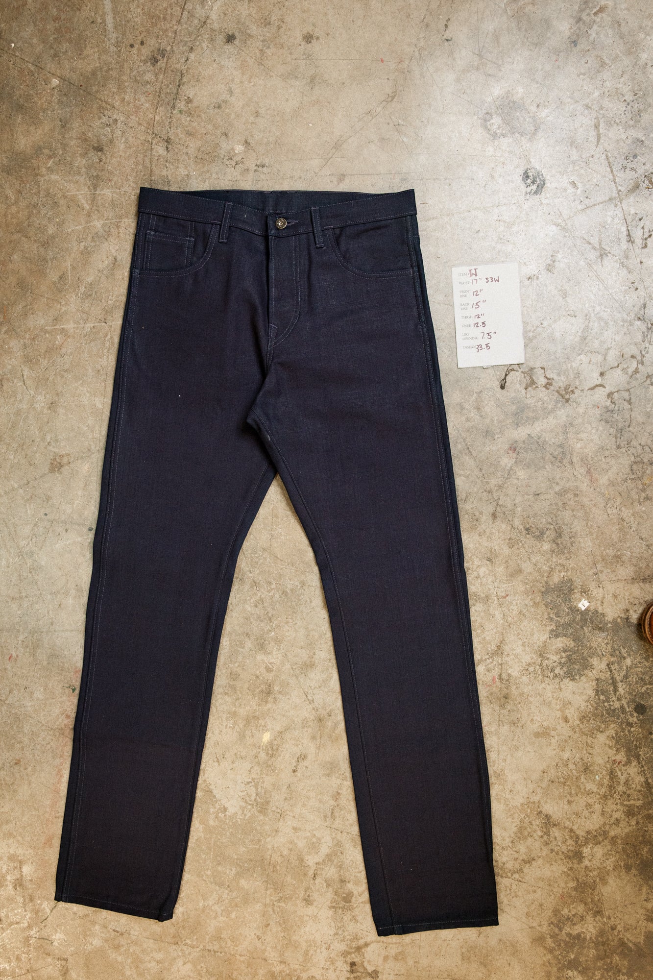 item w - 14oz kuroki slub canvas - 33 x 33.5 Slim fit