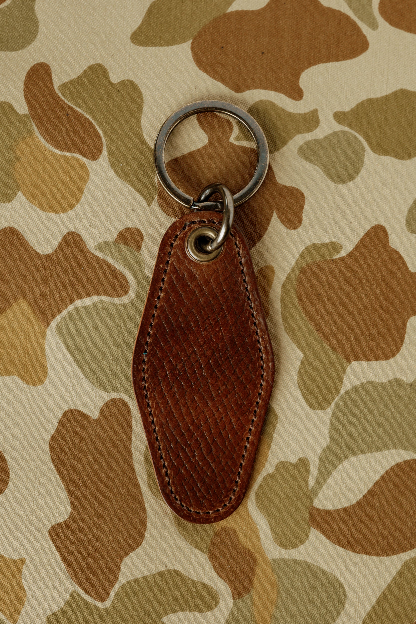 Motel Key Ring - Armagnac Hatchgrain Shell Cordovan