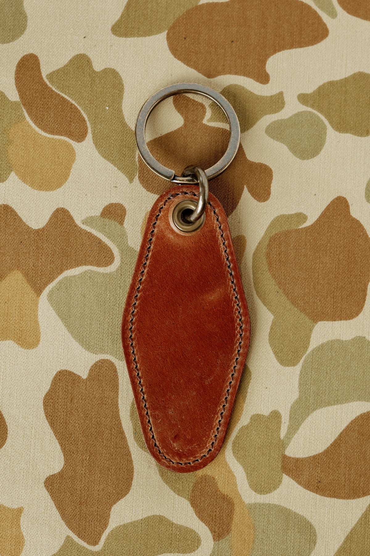 Motel Key Ring Bourbon Shell Cordovan