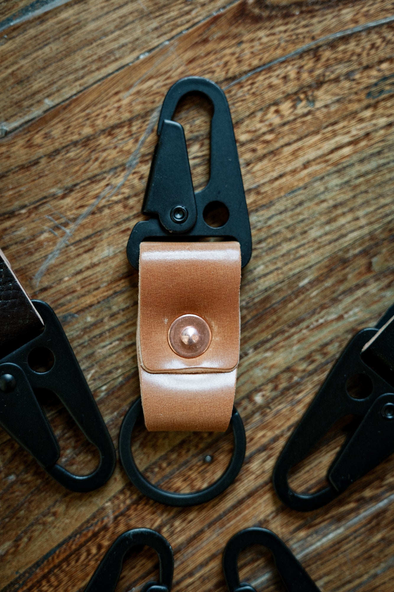 Key Clip - shell cordovan - sample - black hardware