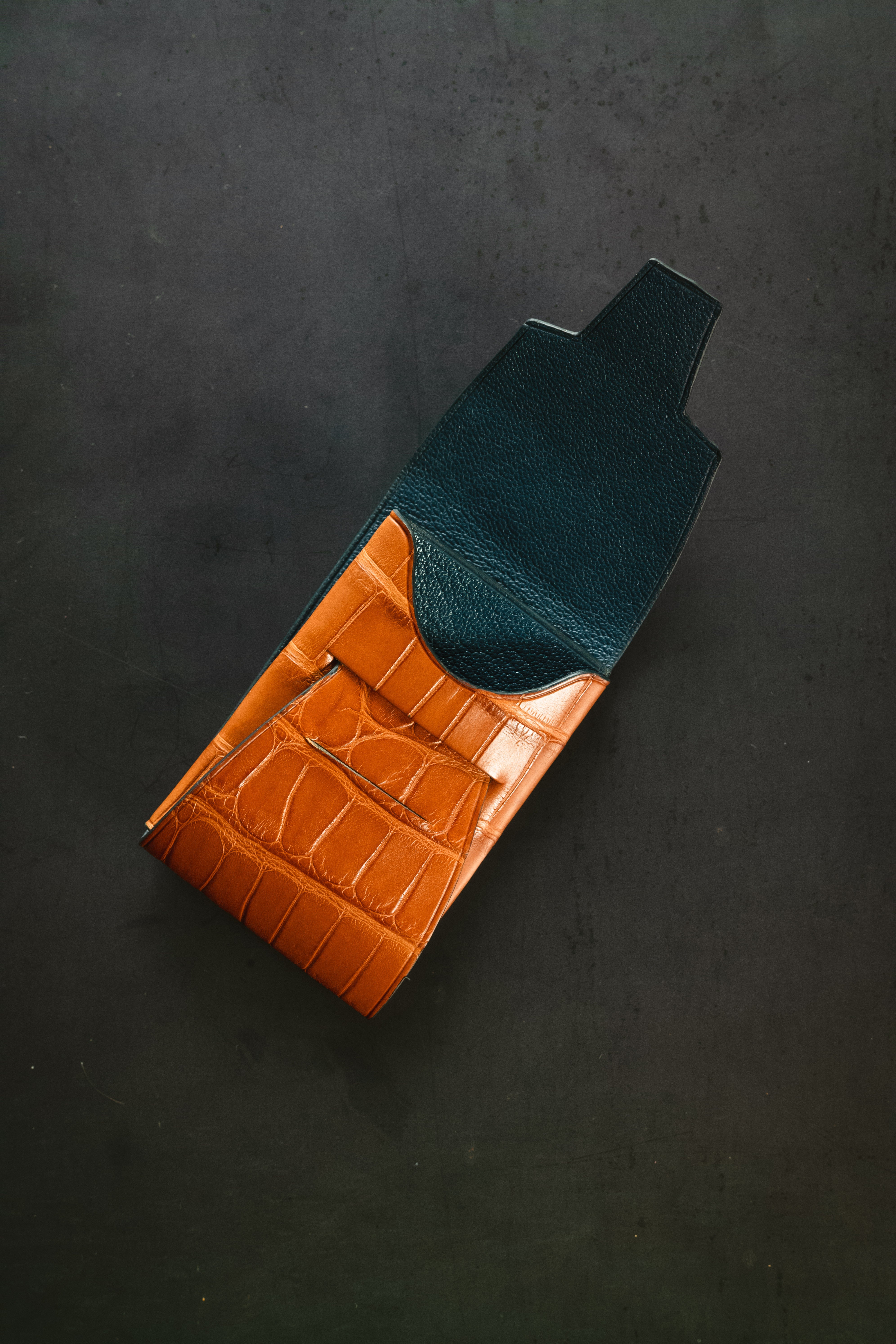 Johnny Slim - Cognac American Alligator - Option B